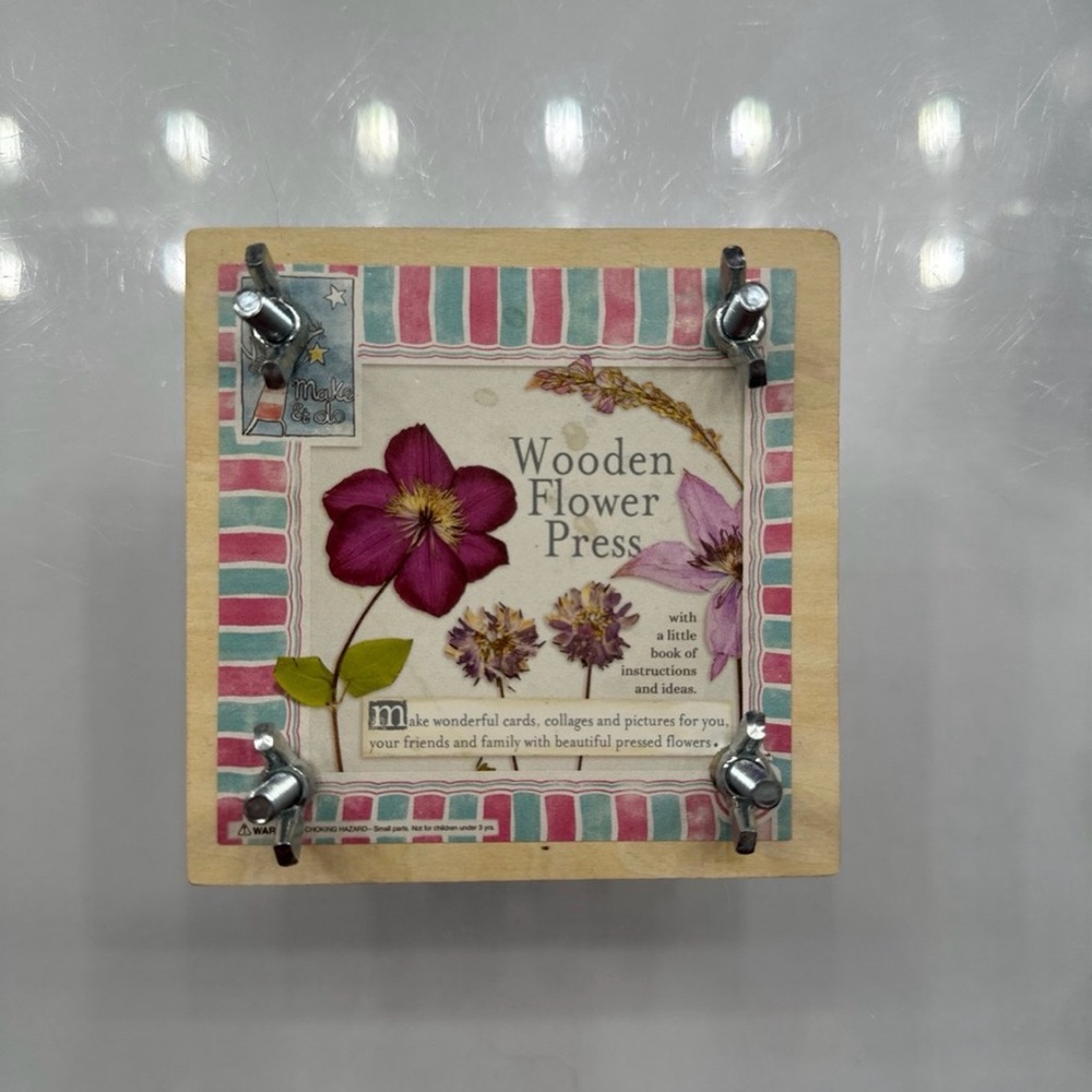 Wooden Flower Press with Floral Design